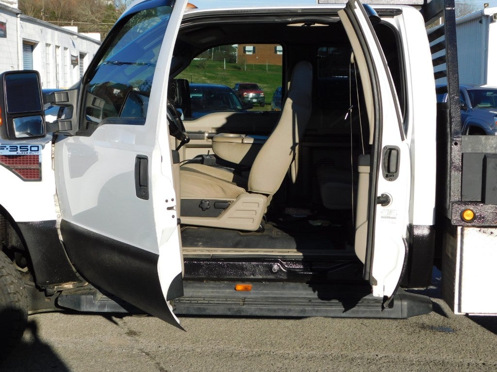 2008 Ford Super Duty F-350 DRW XL