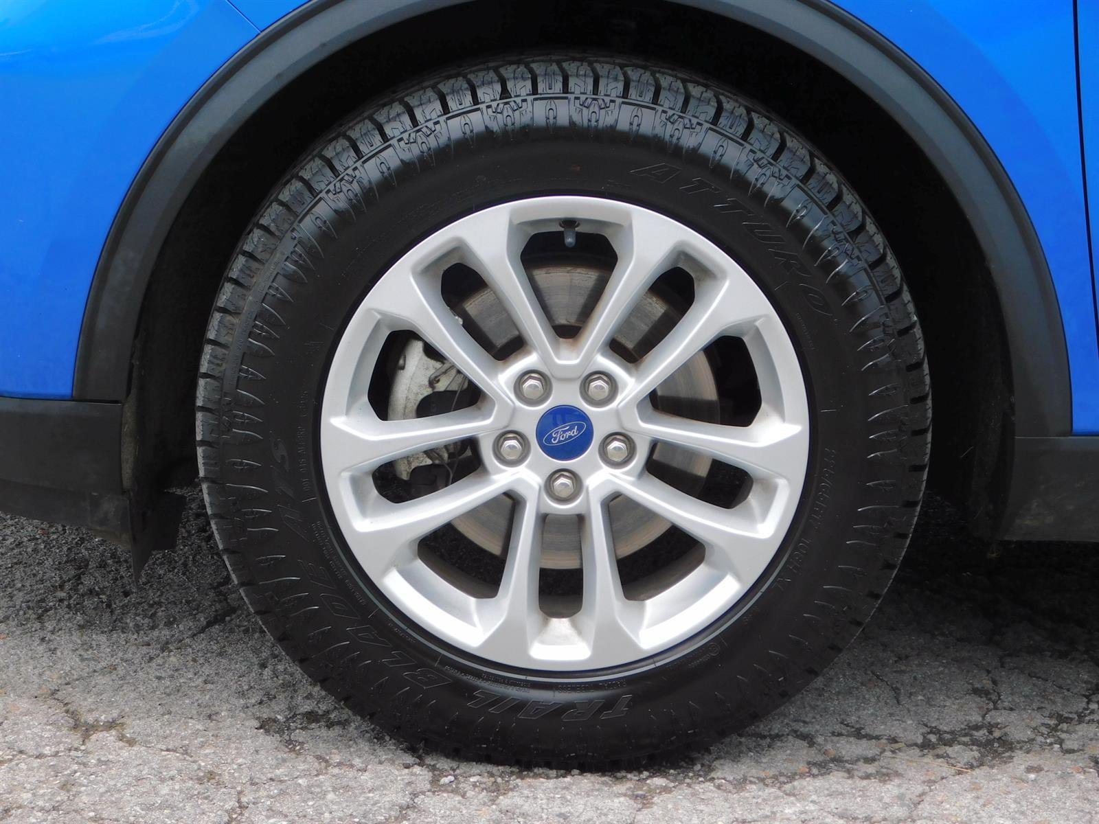 2020 Ford Escape SE