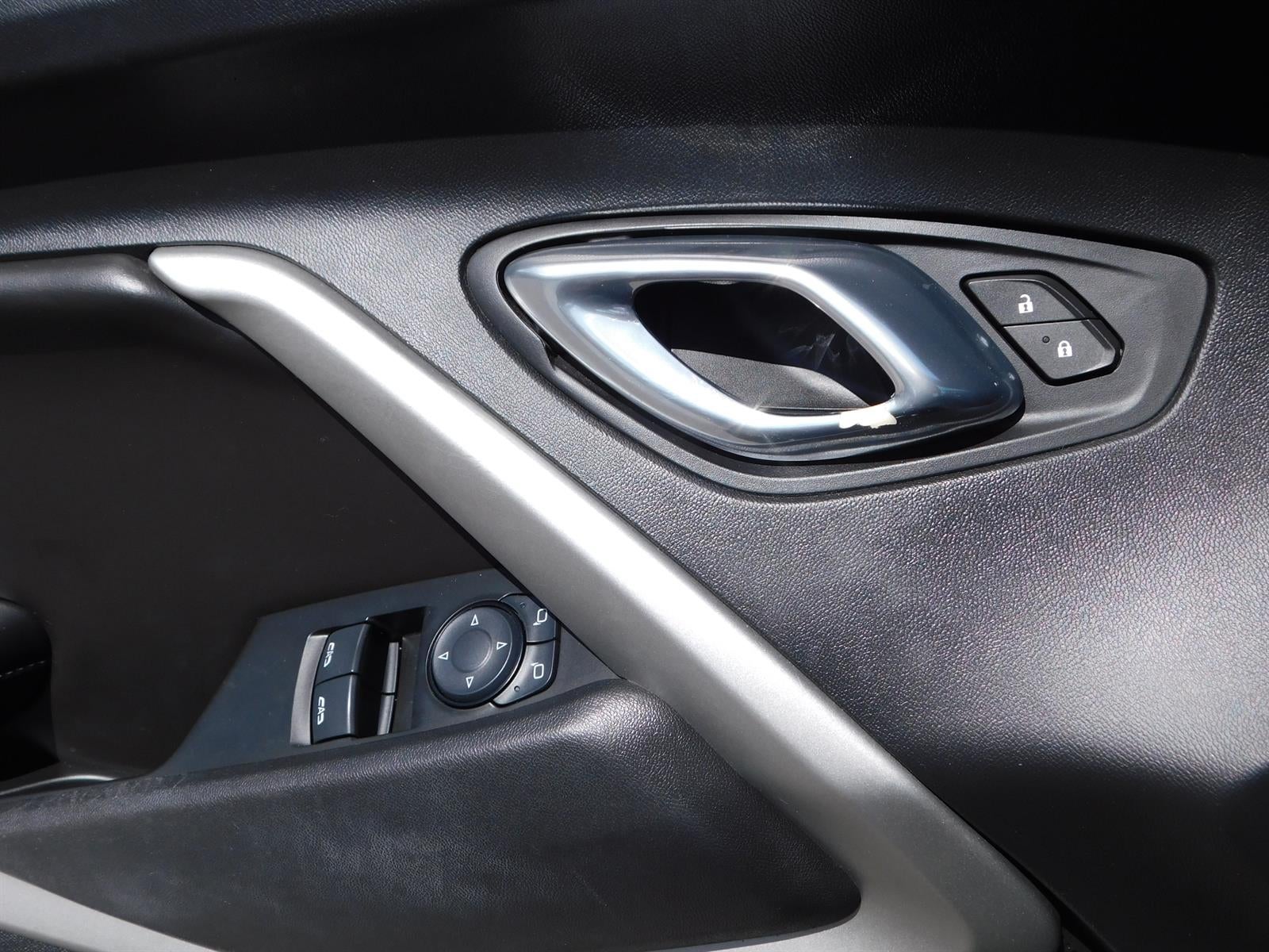 2017 Chevrolet Camaro 1LS