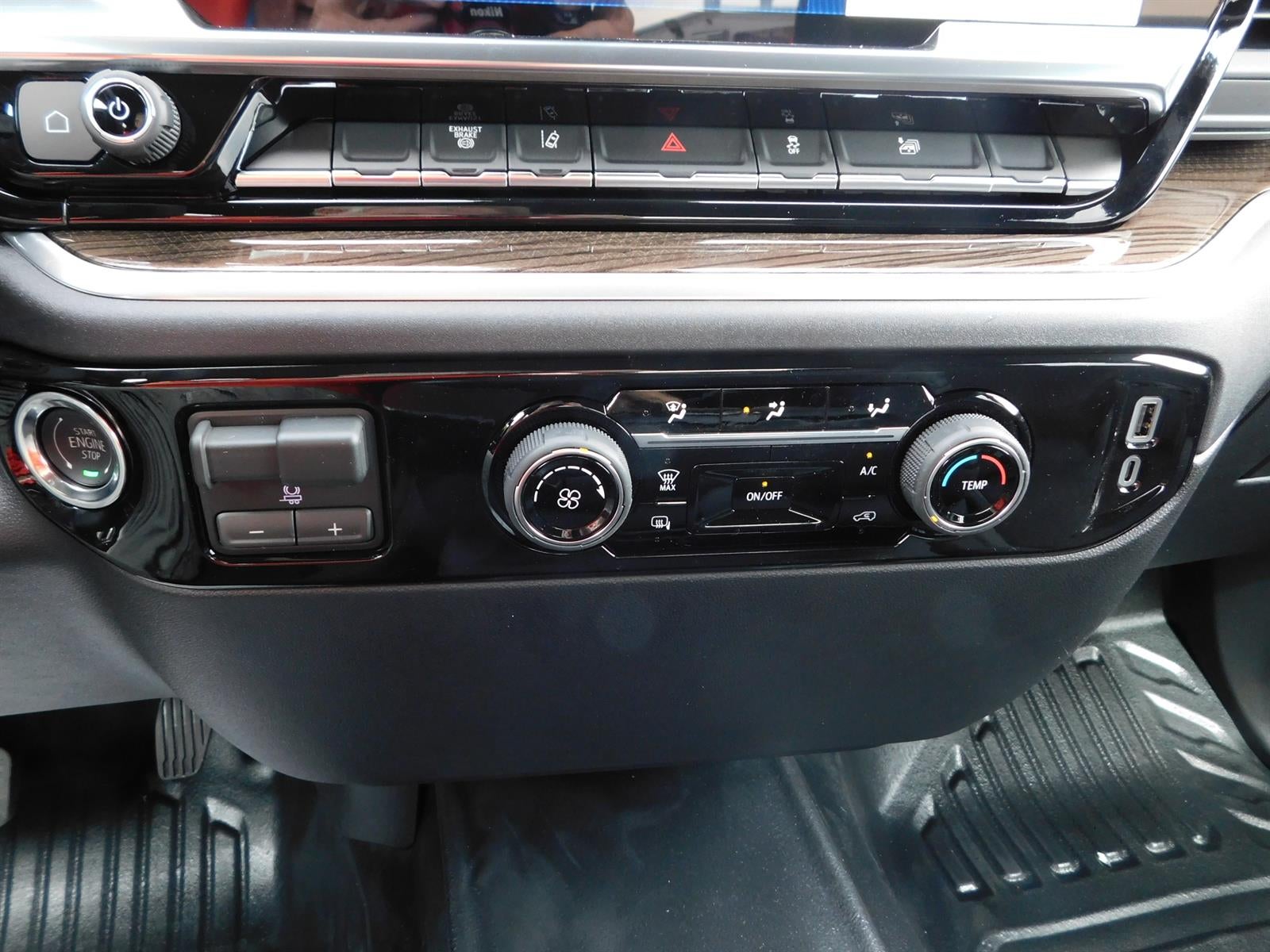 2026 Chevrolet Silverado 3500 HD Chassis Cab LT