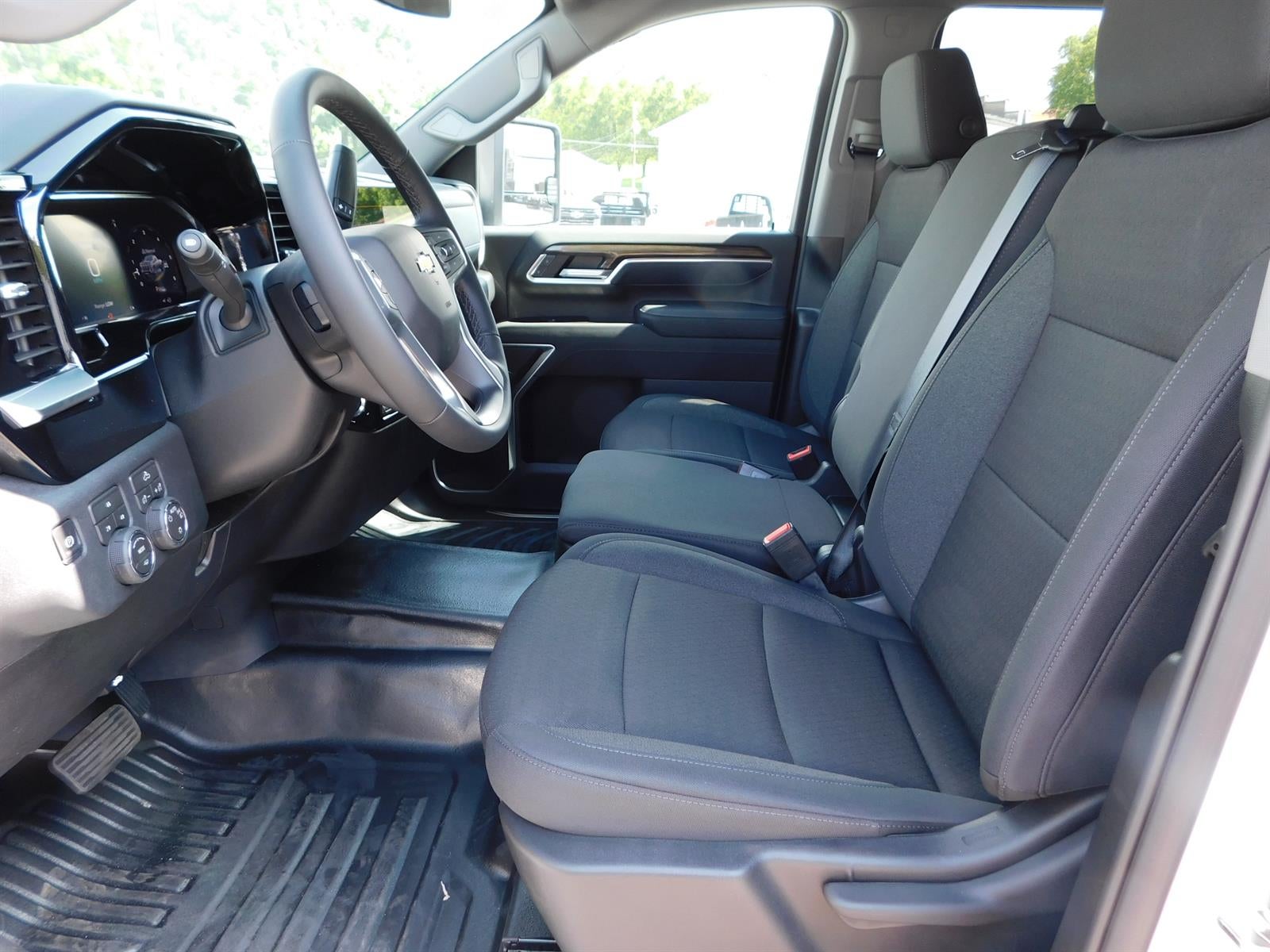 2026 Chevrolet Silverado 3500 HD Chassis Cab LT
