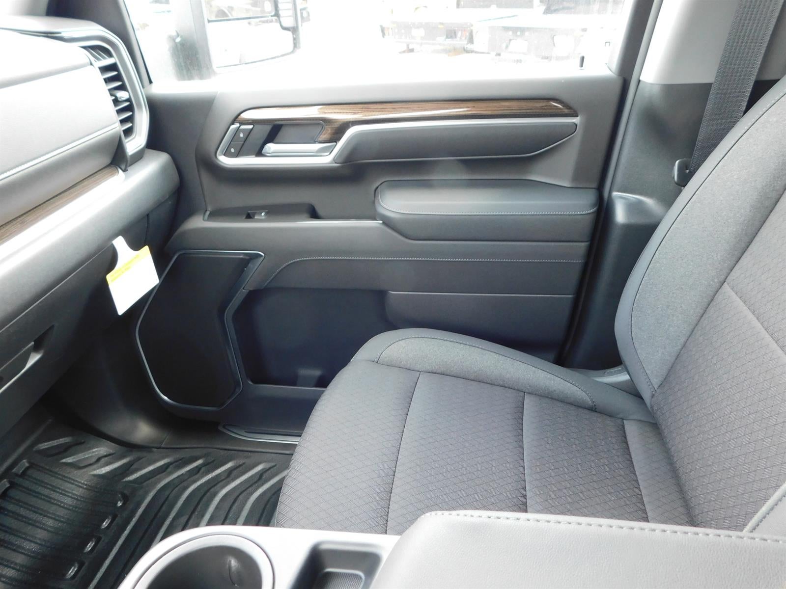 2026 Chevrolet Silverado 3500 HD Chassis Cab LT