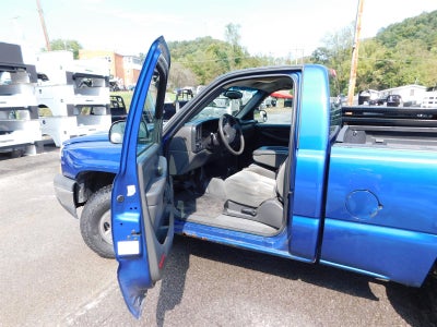 2004 Chevrolet Silverado 1500 Base