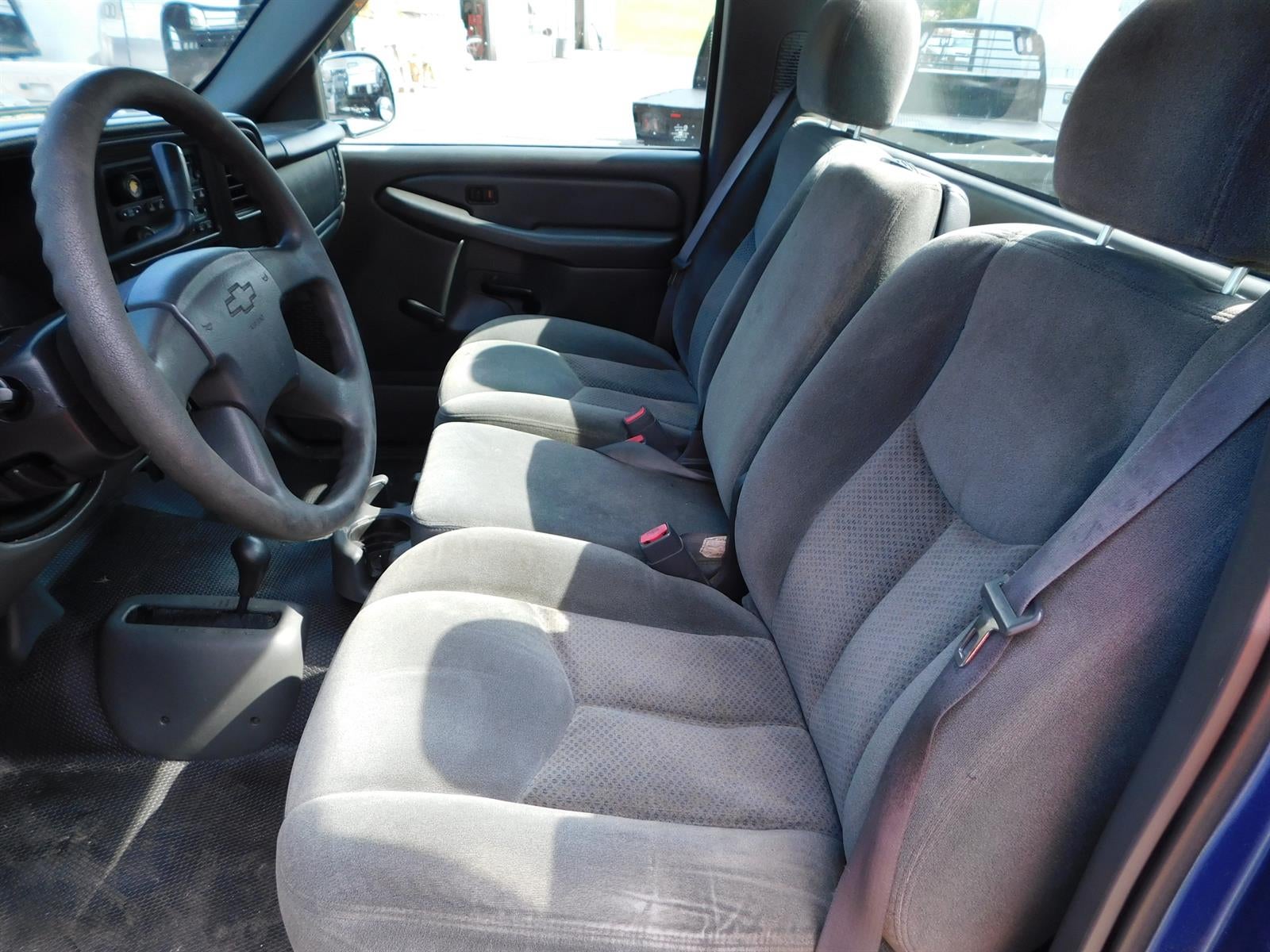 2004 Chevrolet Silverado 1500 Base