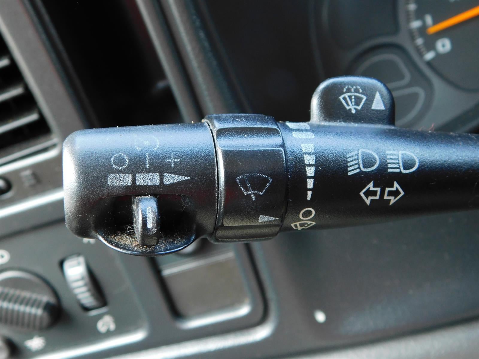 2004 Chevrolet Silverado 1500 Base