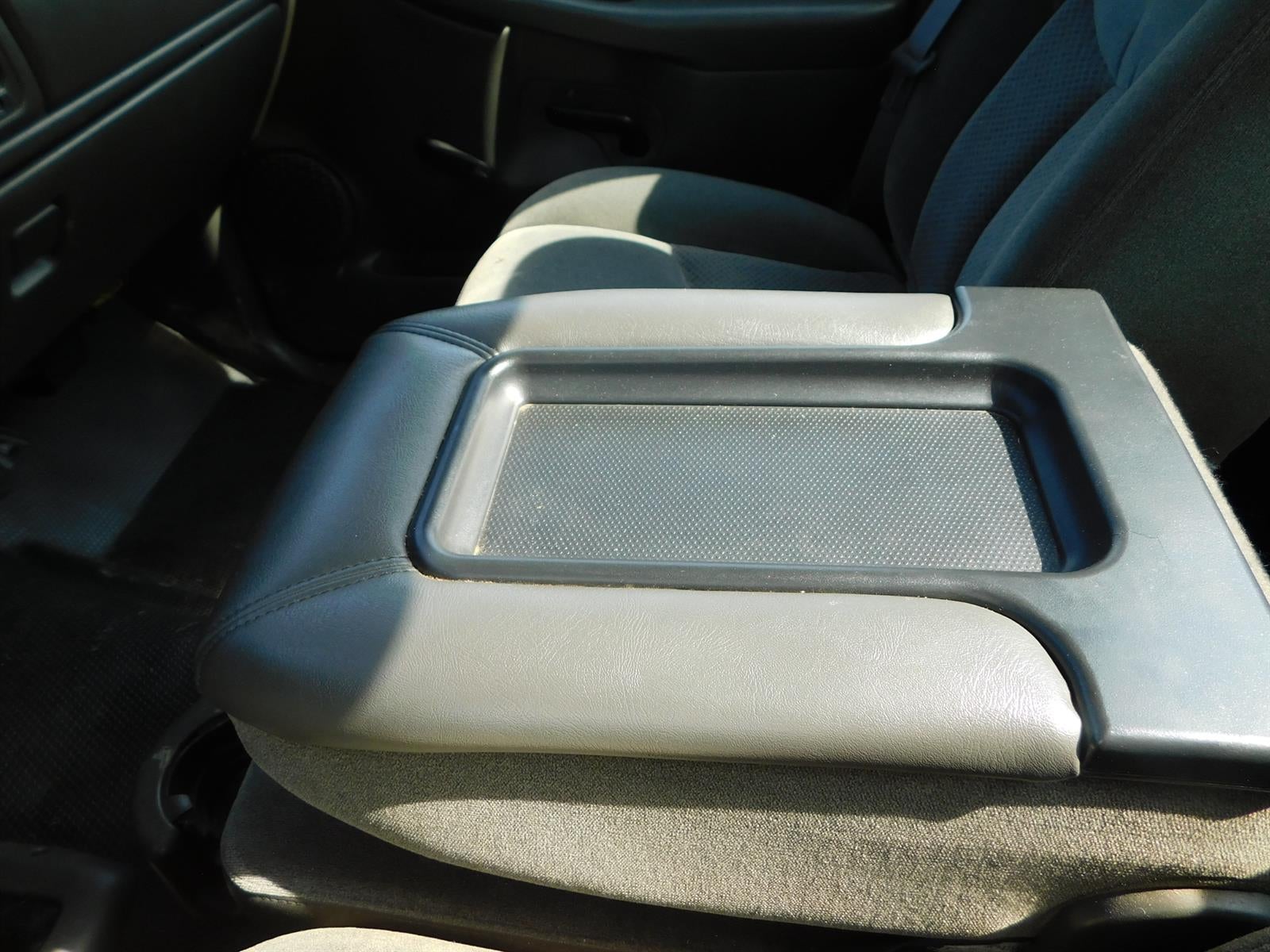 2004 Chevrolet Silverado 1500 Base