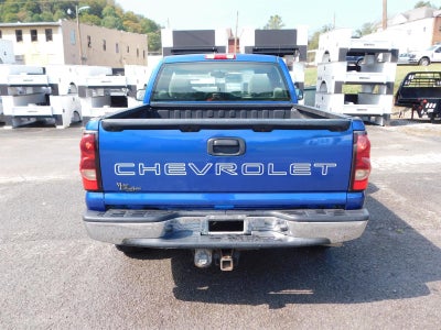 2004 Chevrolet Silverado 1500 Base
