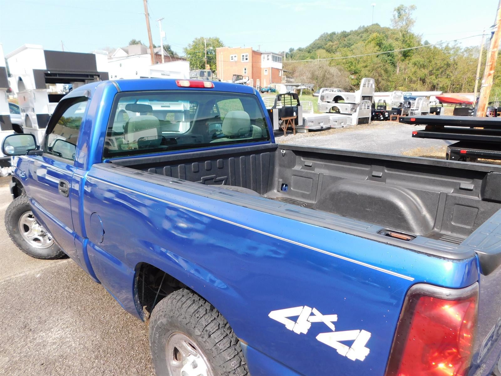 2004 Chevrolet Silverado 1500 Base