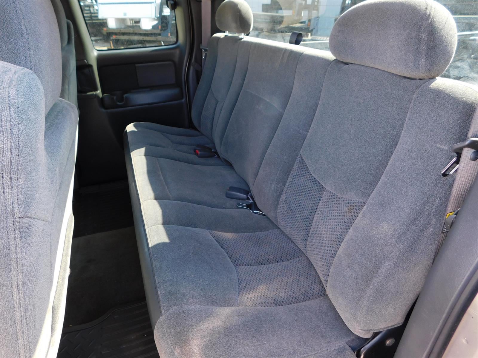 2003 Chevrolet Silverado 1500 LS