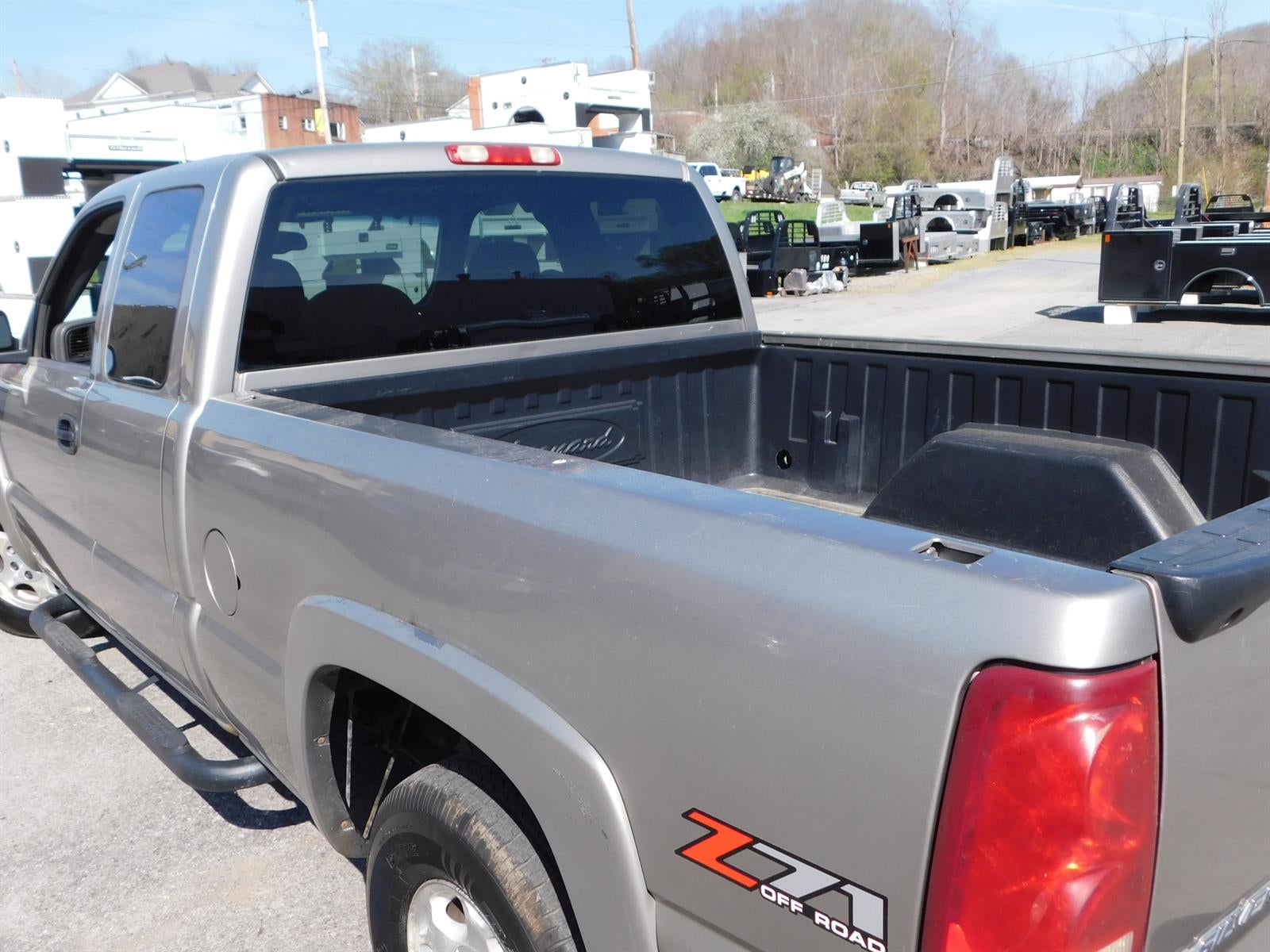 2003 Chevrolet Silverado 1500 LS
