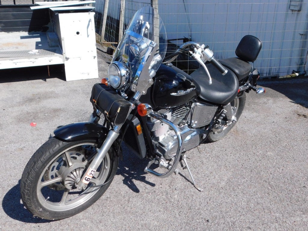 2005 Honda VT1100C Base