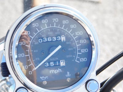 2005 Honda VT1100C Base