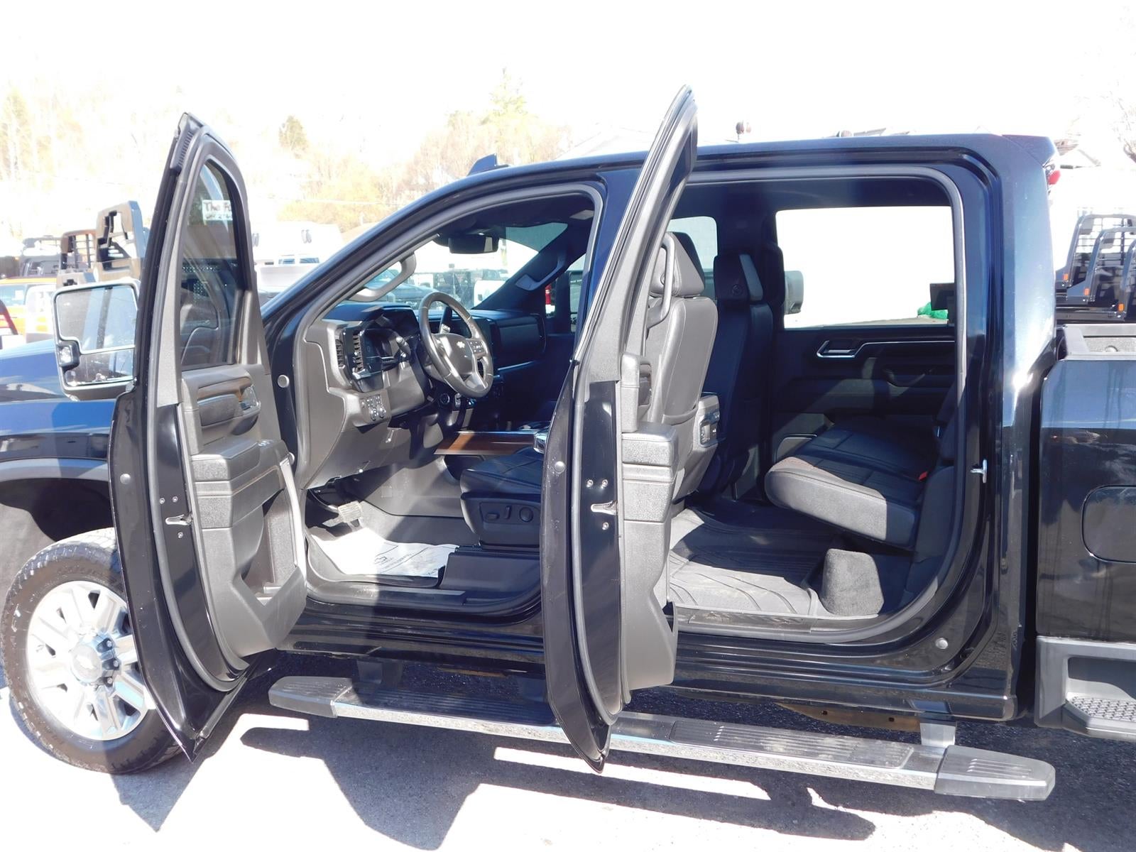 2024 Chevrolet Silverado 3500 HD High Country