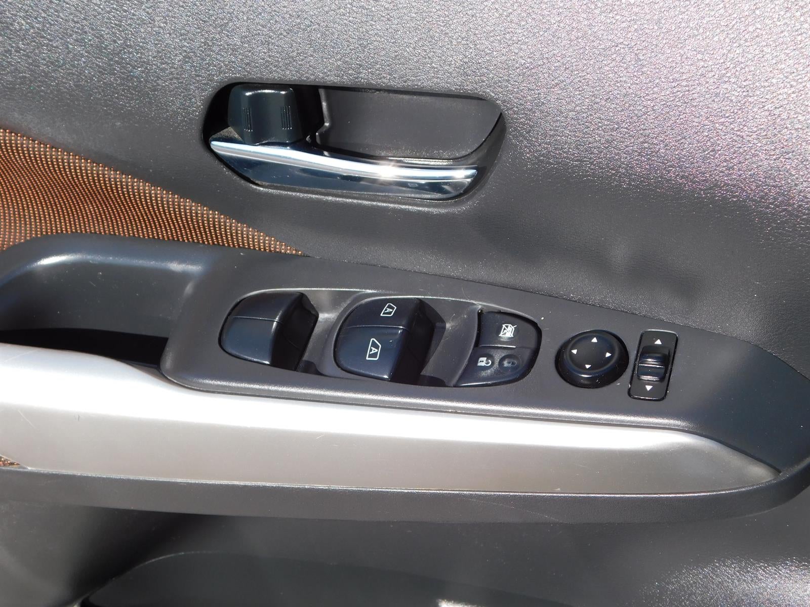 2018 Nissan Kicks SR