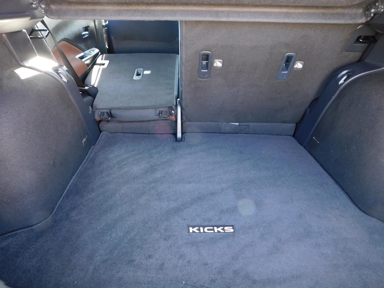 2018 Nissan Kicks SR