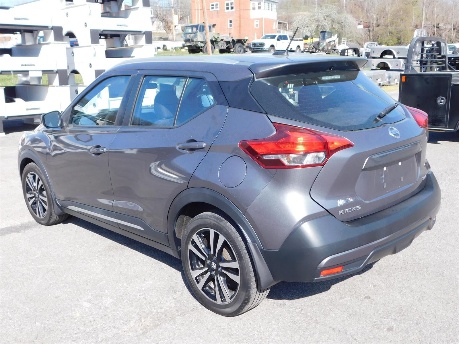 2018 Nissan Kicks SR
