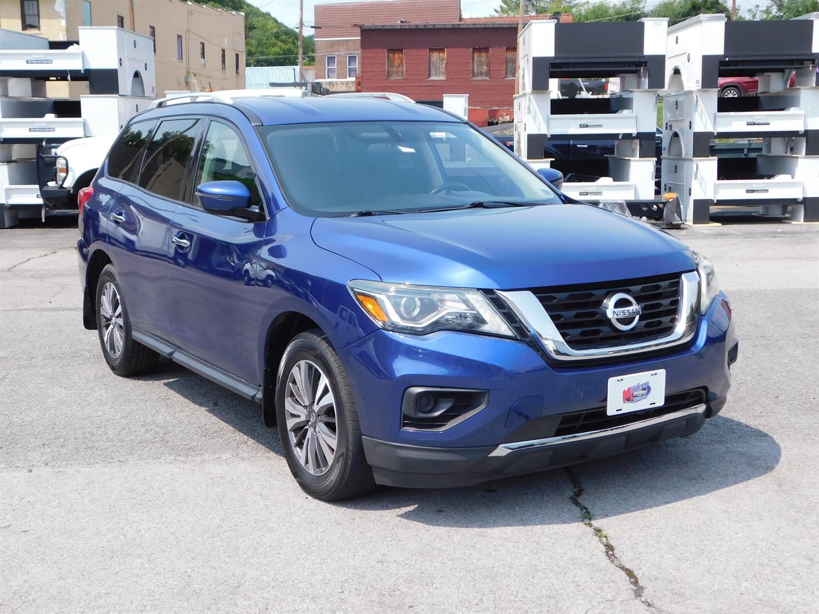 2017 Nissan Pathfinder S