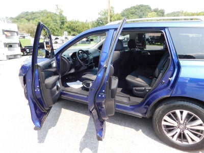 2017 Nissan Pathfinder S